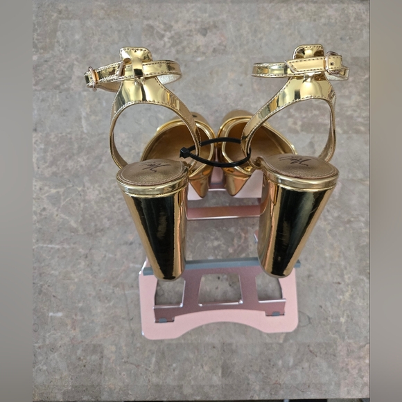 Antonio Melani x Nat Note Pia Mirror Metallic Platform Pumps. Gold (Size 10) - Picture 4 of 16